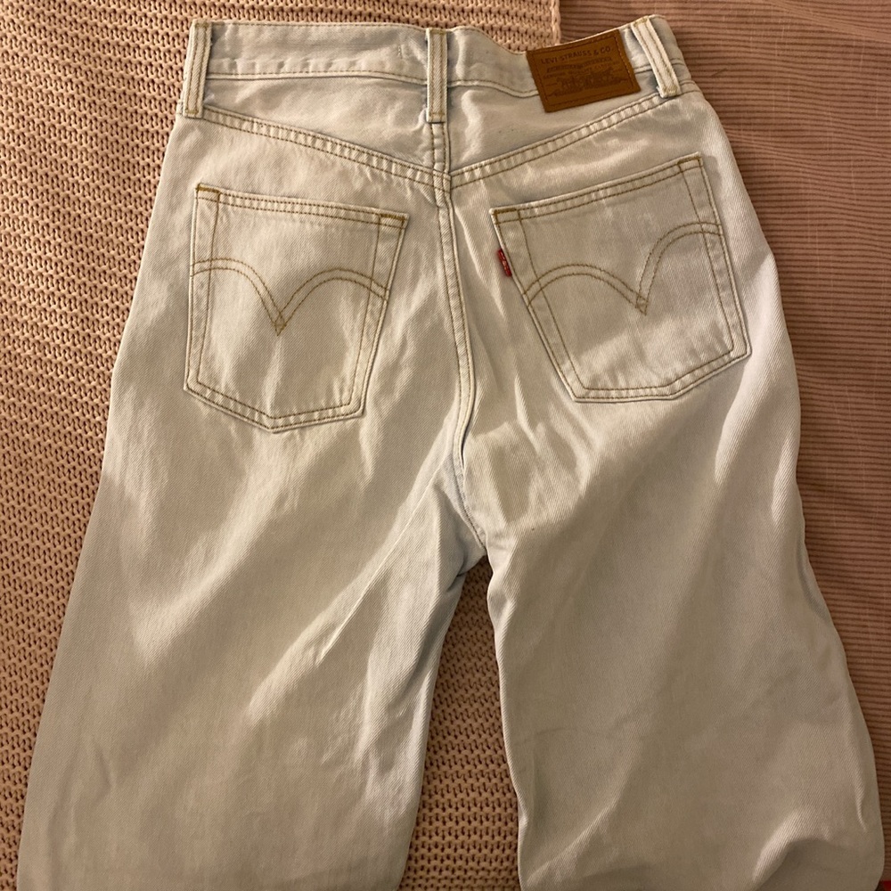 Wide leg ribcage Levi’s